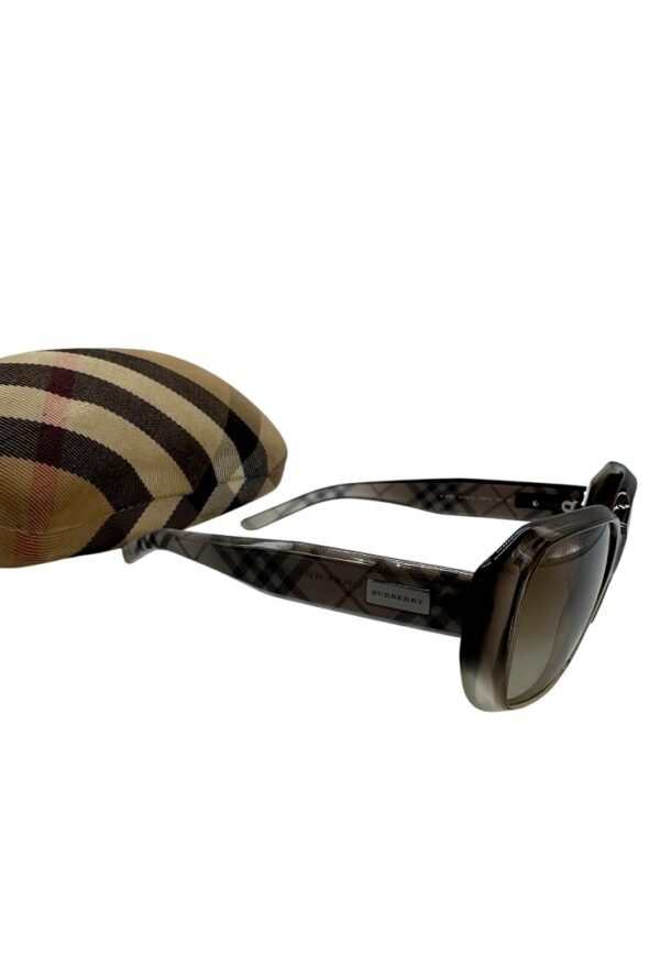 BURRBERRY - CHECK SQUERE SUNGLASSES - Image 10
